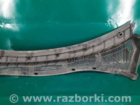 ФОТО Пластик под лобовое стекло (Жабо) для Mazda 3 BK (2003-2009) (I) Киев