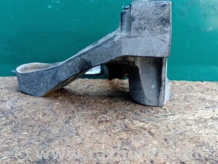 ФОТО Кронштейн крепления КПП для Mazda 3 BK (2003-2009) (I) Киев