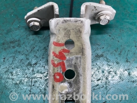 ФОТО Петля двери для Mitsubishi Galant Киев