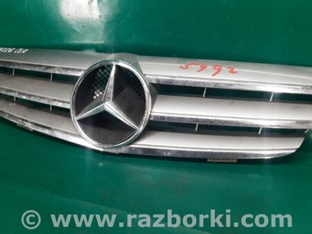 ФОТО Решетка радиатора для Mercedes-Benz CLK-CLASS 209 (02-10) Киев