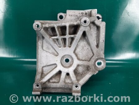 ФОТО Кронштейн компрессора кондиционера для Mitsubishi Outlander Киев
