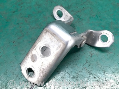 ФОТО Петля двери нижняя для Toyota RAV-4 (05-12) Киев