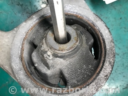 ФОТО Кронштейн редуктора для Toyota RAV-4 (05-12) Киев