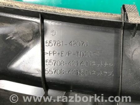 ФОТО Пластик под лобовое стекло (Жабо) для Toyota RAV-4 (05-12) Киев