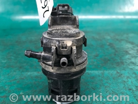ФОТО Насос бачка стеклоомывателя для Toyota RAV-4 (05-12) Киев