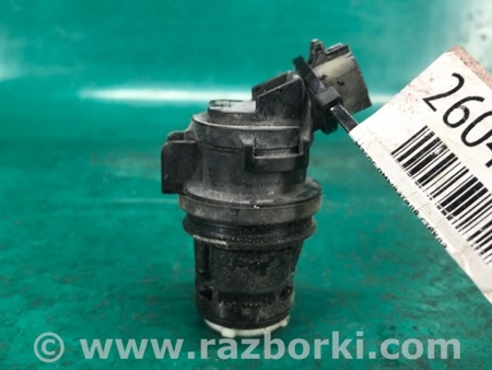 ФОТО Насос бачка стеклоомывателя для Lexus RX300/330/350/400 (03-09) Киев
