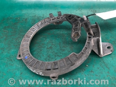 ФОТО Кронштейн противотуманной фары для MINI Clubman R55 (04.2008-11.2014) Киев