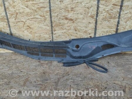 ФОТО Пластик под лобовое стекло (Жабо) для Toyota Avalon XX30 (12.2004-10.2012) Киев