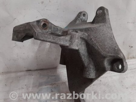 ФОТО Кронштейн компрессора кондиционера для Subaru Forester SG Киев