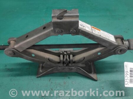 ФОТО Домкрат для Suzuki SX4 Киев
