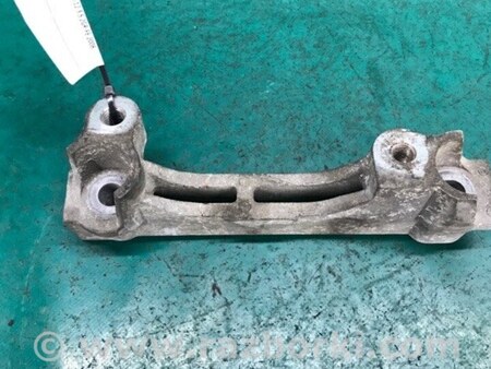 ФОТО Кронштейн крепления двигателя для Toyota RAV-4 (05-12) Киев