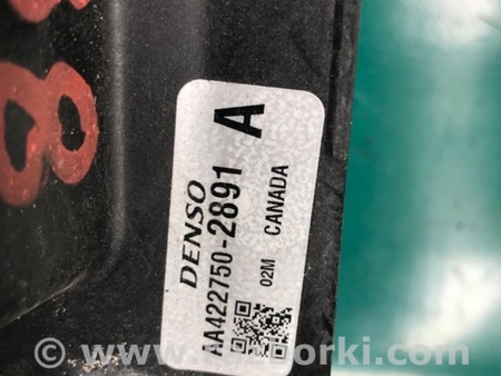 ФОТО Диффузор вентилятора радиатора (Кожух) для Toyota Matrix (08-14) Киев