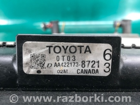 ФОТО Радиатор основной для Toyota Matrix (08-14) Киев