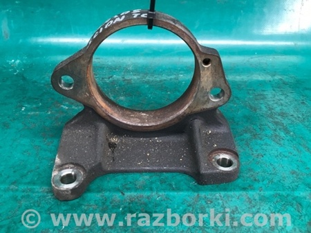 ФОТО Кронштейн промежуточного вала для Scion tC (2005-2010) Киев