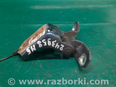 ФОТО Петля двери нижняя для Mazda 5 CR (2006-2010) Киев