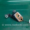 Петля двери нижняя Mazda 5 CR (2006-2010)