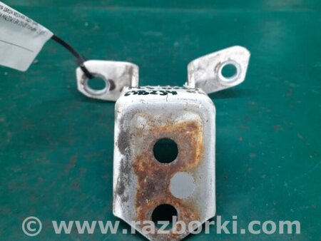 ФОТО Петля двери верхняя для Mazda 3 BK (2003-2009) (I) Киев