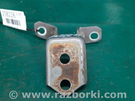 ФОТО Петля двери нижняя для Mazda 3 BK (2003-2009) (I) Киев