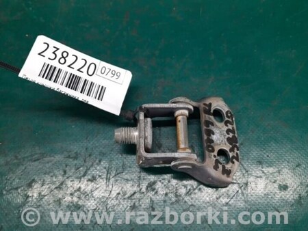 ФОТО Петля крышки багажника для Mazda 3 BK (2003-2009) (I) Киев
