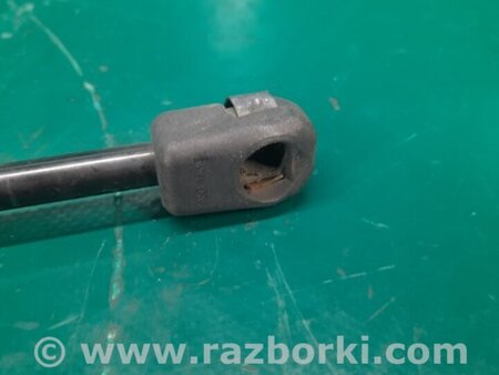 ФОТО Амортизатор крышки багажника для Mazda 3 BK (2003-2009) (I) Киев