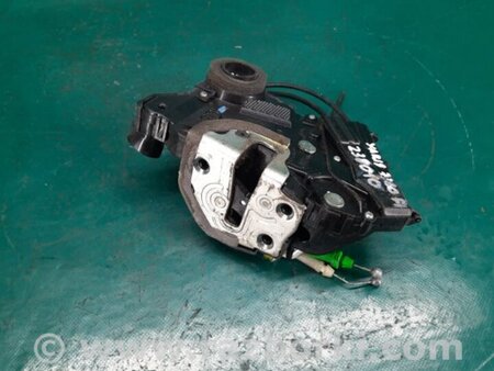 ФОТО Замок двери для Toyota Yaris (05-11) Киев