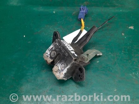 ФОТО Замок крышки багажника для Toyota Yaris (05-11) Киев