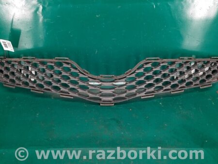 ФОТО Решетка радиатора для Toyota Yaris (05-11) Киев