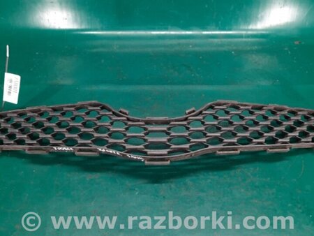 ФОТО Решетка радиатора для Toyota Yaris (05-11) Киев