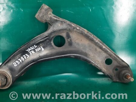 ФОТО Рычаг передний нижний для Toyota Yaris (05-11) Киев