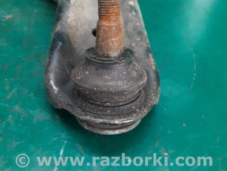 ФОТО Рычаг передний нижний для Toyota Yaris (05-11) Киев