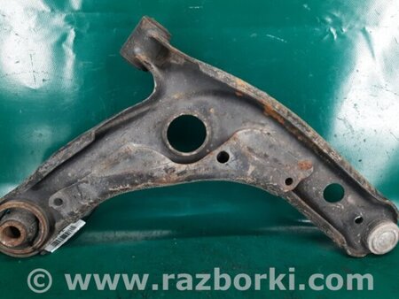 ФОТО Рычаг передний нижний для Toyota Yaris (05-11) Киев