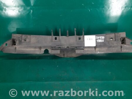 ФОТО Накладка передней панели верх для Toyota Yaris (05-11) Киев