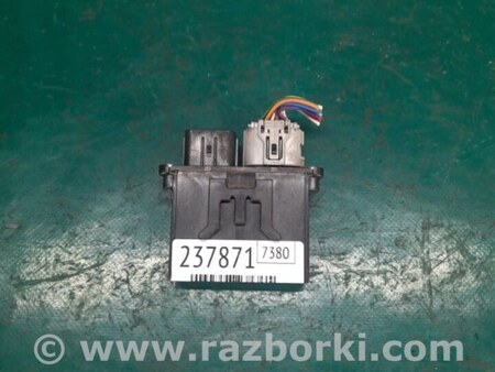 ФОТО Блок электронный для Toyota Yaris (05-11) Киев