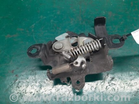 ФОТО Замок капота для Toyota Yaris (05-11) Киев