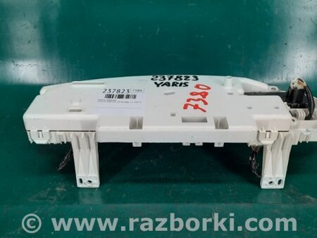 ФОТО Панель приборов для Toyota Yaris (05-11) Киев