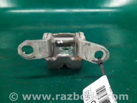 ФОТО Петля двери нижняя для Nissan Rogue (08-14) Киев