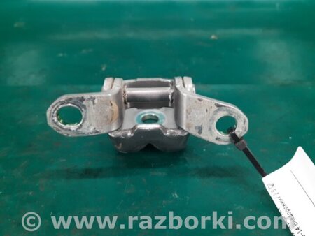 ФОТО Петля двери верхняя для Nissan Rogue (08-14) Киев