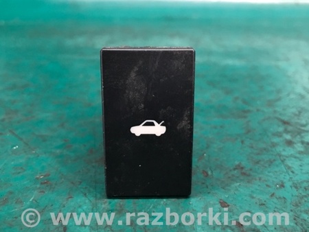ФОТО Кнопка открывания багажника внутренняя для Mazda 6 GH (2008-...) Киев