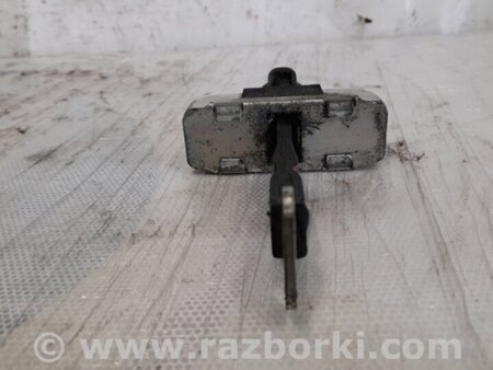 ФОТО Ограничитель двери для Toyota Corolla E150 (11.2006-08.2013) Киев