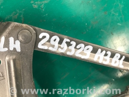 ФОТО Петля крышки багажника для Mazda 3 BL (2009-2013) (II) Киев