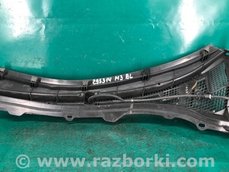 ФОТО Пластик под лобовое стекло (Жабо) для Mazda 3 BL (2009-2013) (II) Киев
