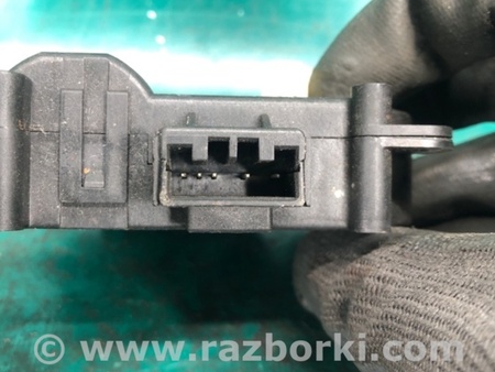 ФОТО Моторчик заслонки печки для Infiniti M25/M37/M56/Q70/M35H Киев