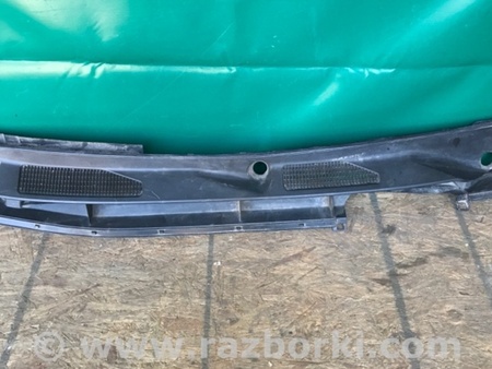 ФОТО Пластик под лобовое стекло (Жабо) для Toyota Land Cruiser Prado 150 Киев