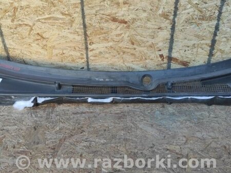 ФОТО Пластик под лобовое стекло (Жабо) для Subaru Outback BR Киев