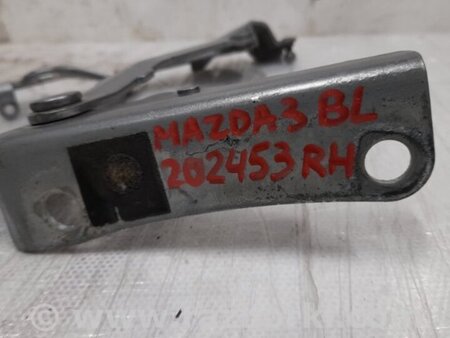 ФОТО Петля крышки багажника для Mazda 3 BL (2009-2013) (II) Киев