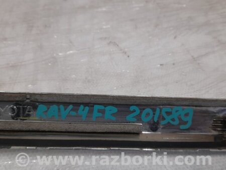 ФОТО Молдинги для Toyota RAV-4 (05-12) Киев