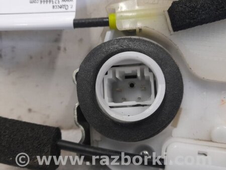 ФОТО Замок двери для Toyota Prius 30 (09-17) Киев