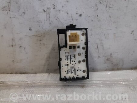 ФОТО Кнопка стеклоподьемника для Toyota Prius 30 (09-17) Киев