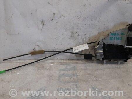 ФОТО Замок двери для Toyota Prius 30 (09-17) Киев