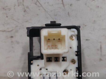 ФОТО Кнопка стеклоподьемника для Toyota Prius 30 (09-17) Киев
